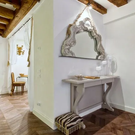 Apartment Gran Duca Sforza