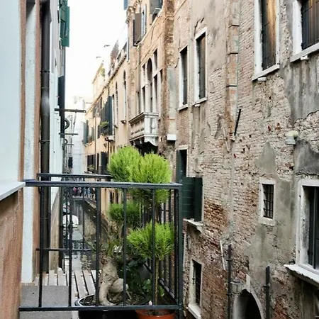 Gran Duca Sforza Apartment Venice