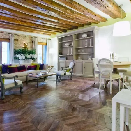 Apartment Gran Duca Sforza