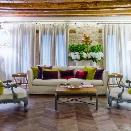 Gran Duca Sforza Apartment